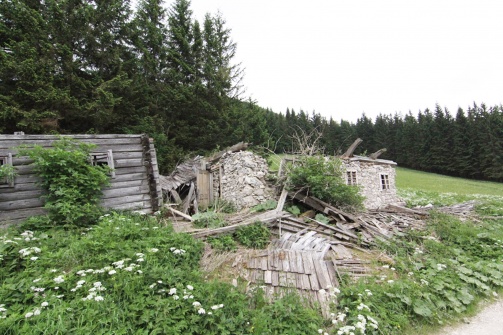 Verfallene Hütte 6