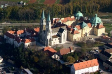 Wo sich Himmel und Erde begegen - 900 Jahre Klosterneuburg