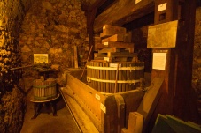 Keller des Weinbaumusuems