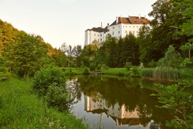Schloss & Meierhof Leiben