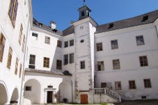 Schloss & Meierhof Leiben