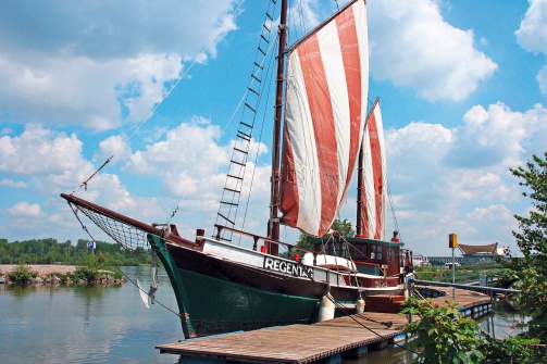 Hundertwasserschiff Regentag