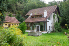 Ehemalige Allerheiligenkirche Strass