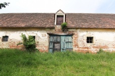 Verfallener Bauernhof in Zaingrub