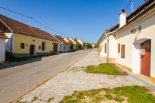 Kellergasse Feuersbrunn & Weingut Öhlzelt