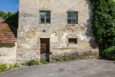 Verfallenes Armenhaus Hollenburg