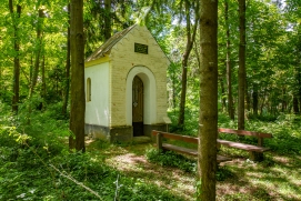 Ehem. Bründlkirche/Ehem. Friedhof Schöngrabern