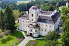 Schloss Rosenau