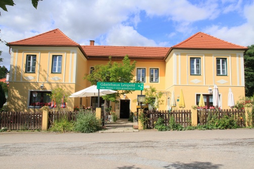 Gästehaus & Gasthof Leopold