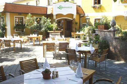 DONAUWIRT Hotel - Restaurant