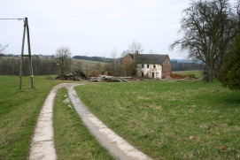 IN SITU - RAUM UM LAND